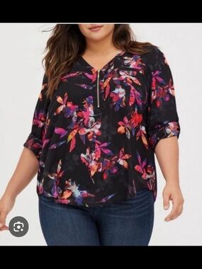 torrid Harper Pink Floral On Black Zip-Front Blouse Size 00 (10) 6689